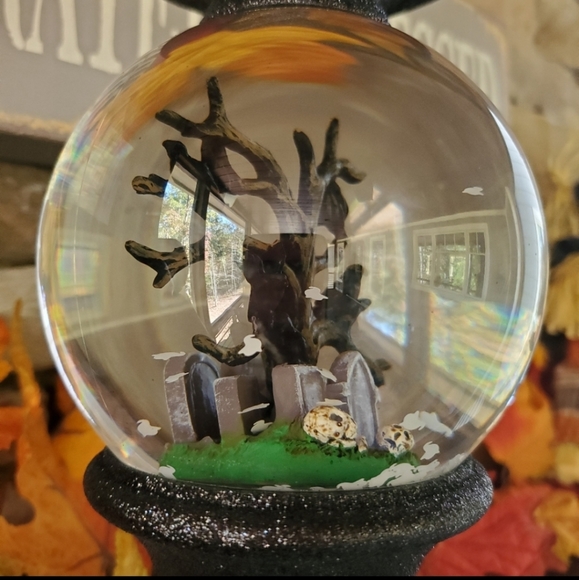 Gorgeous Retired Halloween Waterglobe Candleholder - Picture 3 of 4